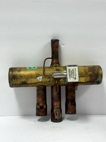 s-l500-618.webp Reversing Valve w/ Coil - Image 1